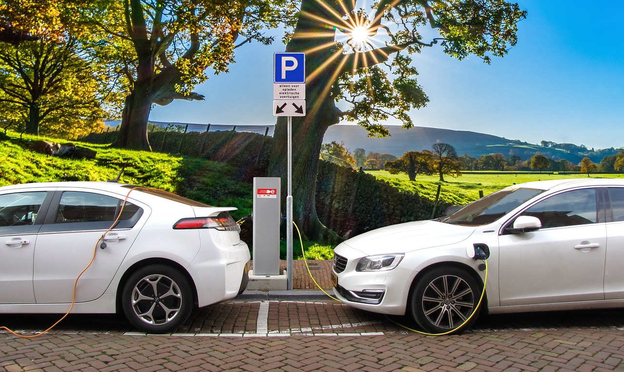 Nuevas ayudas del Gobierno para la compra de coches eléctricos
