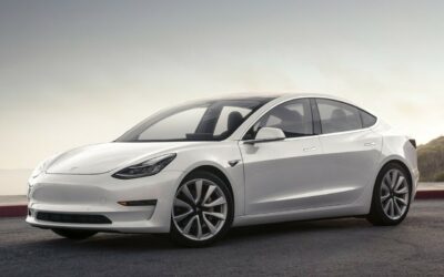 El Tesla Model 3 alcanza su precio más bajo